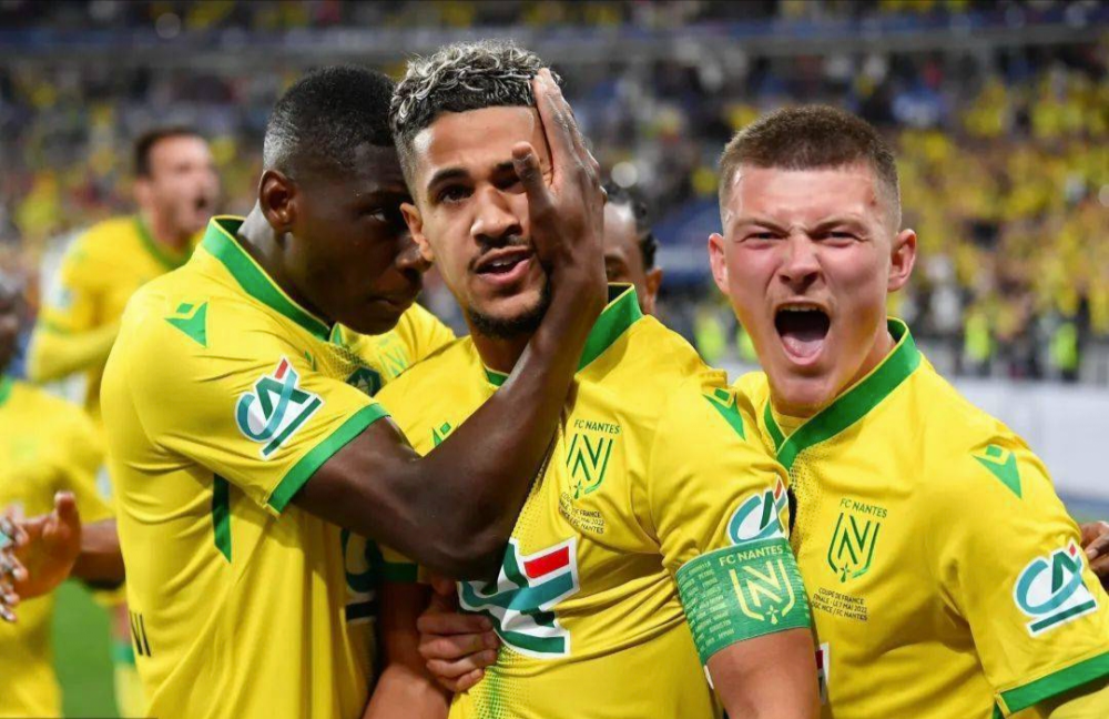 星空体育app布鲁克林篮网状态回暖备战国王杯国际比赛日瓦伦西亚调整名单以备德国杯，现场解说直呼：C罗连续十场比赛得分超过败北(布鲁克林篮网比赛过程简述)